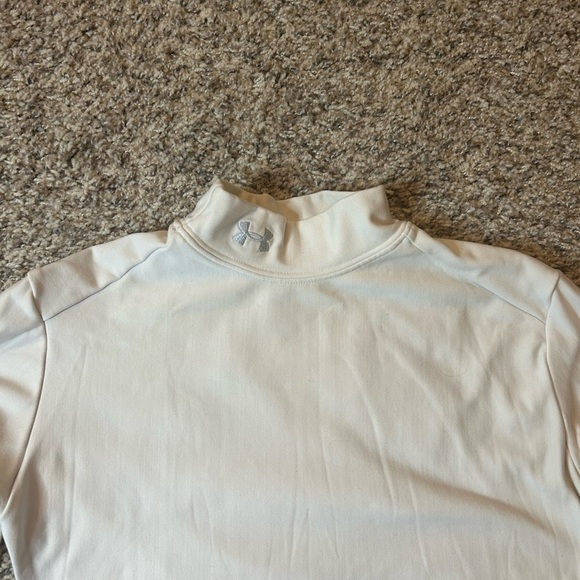 Medium White Under Armour Turtleneck Cold Weather Gear Skiing Snowboarding - Picture 2 of 5
